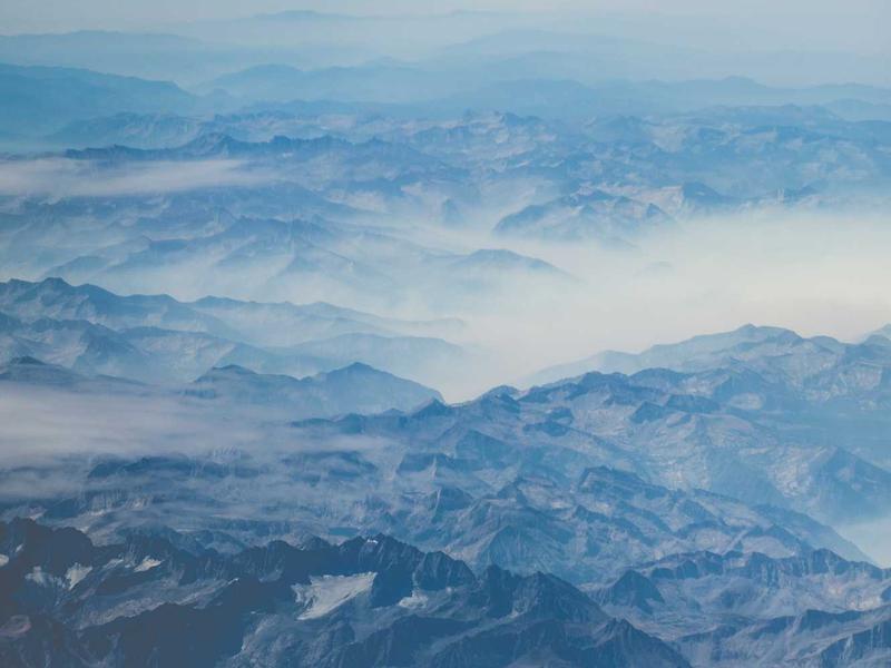 引力波涟漪<br>btozrgo.cn 时空震颤记录